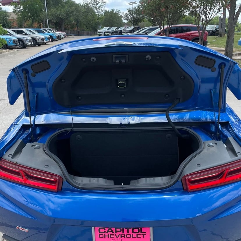 2018 Chevrolet Camaro - Image 25