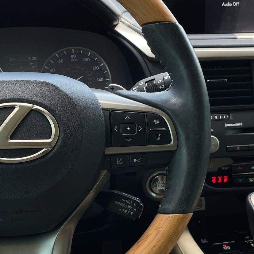 2022 LEXUS RX - Image 15