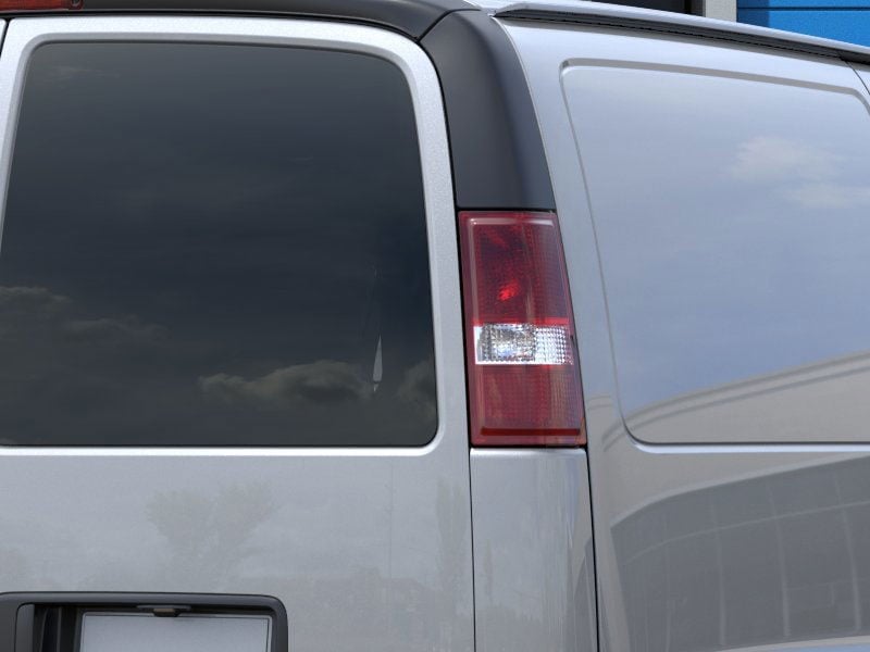 2025 Chevrolet Express Cargo - Image 11