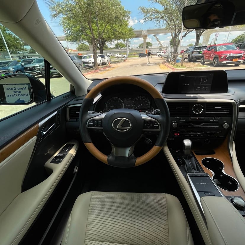 2022 LEXUS RX - Image 12