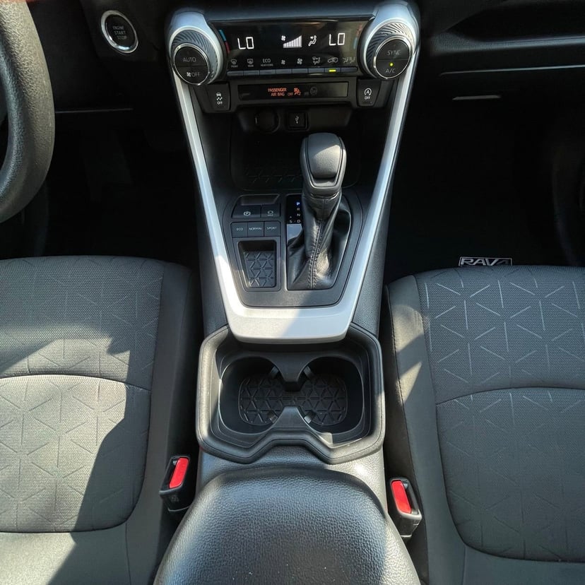 2021 Toyota RAV4 - Image 19
