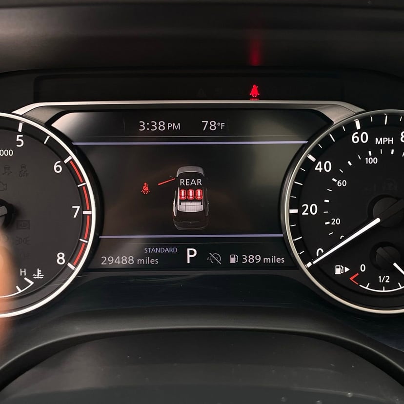 2025 Nissan Rogue - Image 15