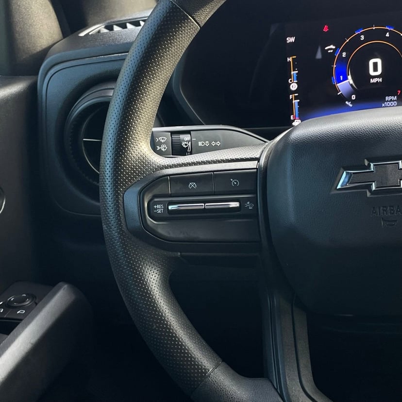 2023 Chevrolet Colorado - Image 14