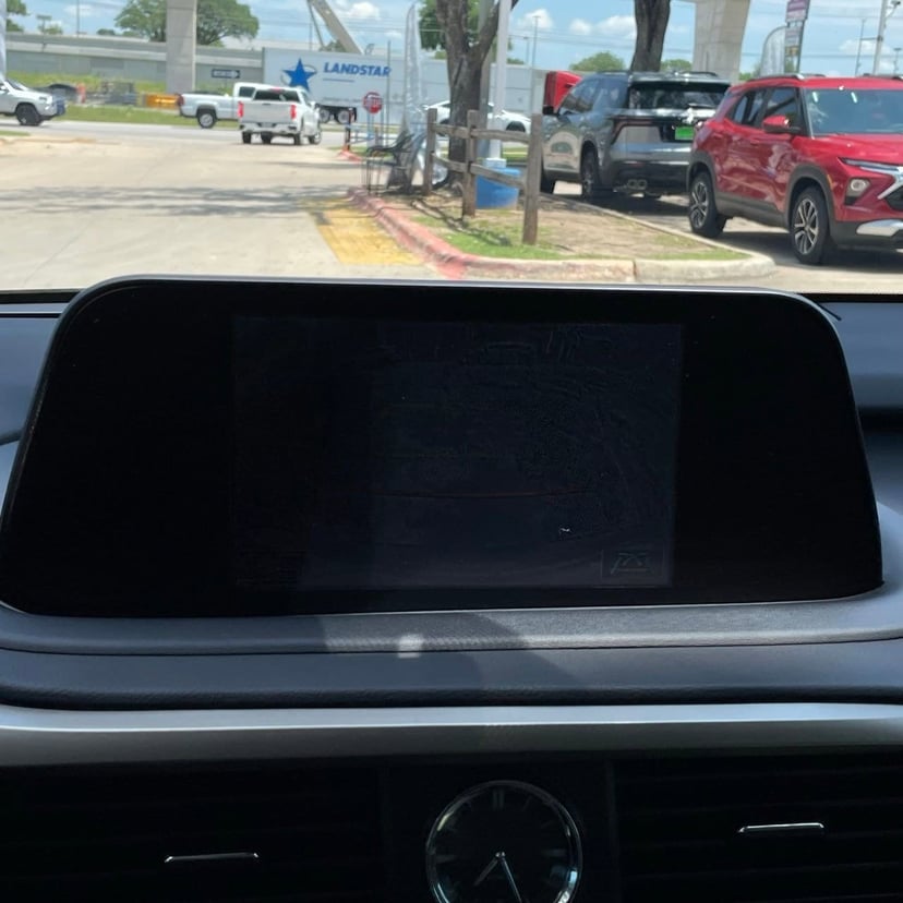 2022 LEXUS RX - Image 19