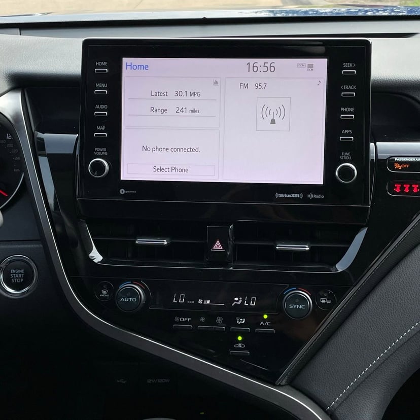 2024 Toyota Camry - Image 18