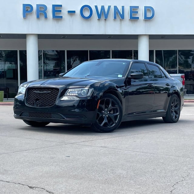 2021 Chrysler 300