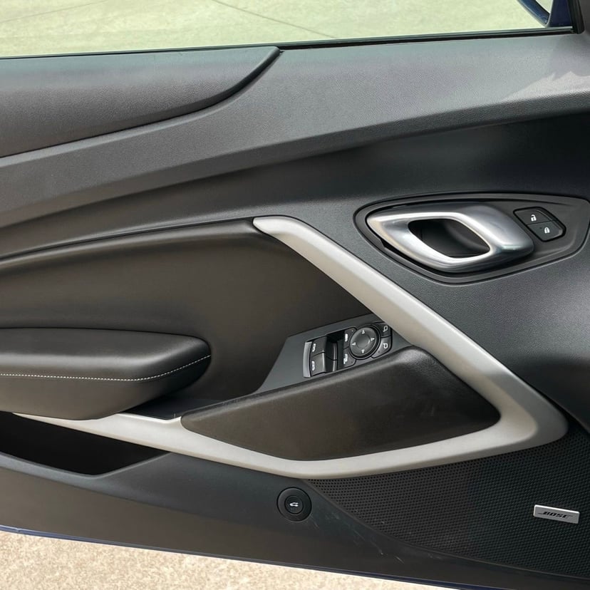 2023 Chevrolet Camaro - Image 20