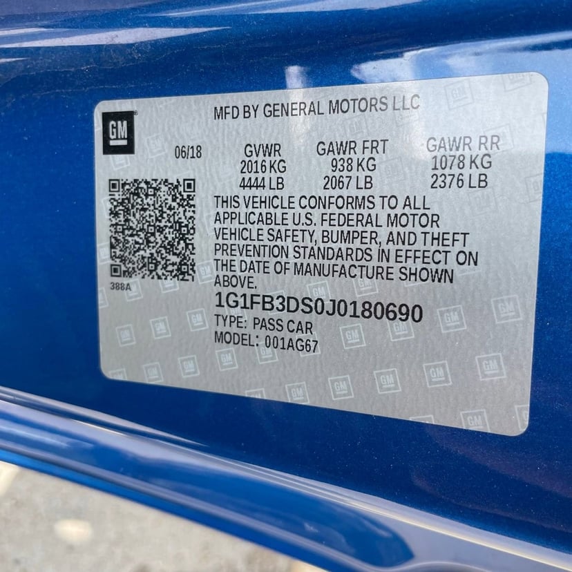 2018 Chevrolet Camaro - Image 28