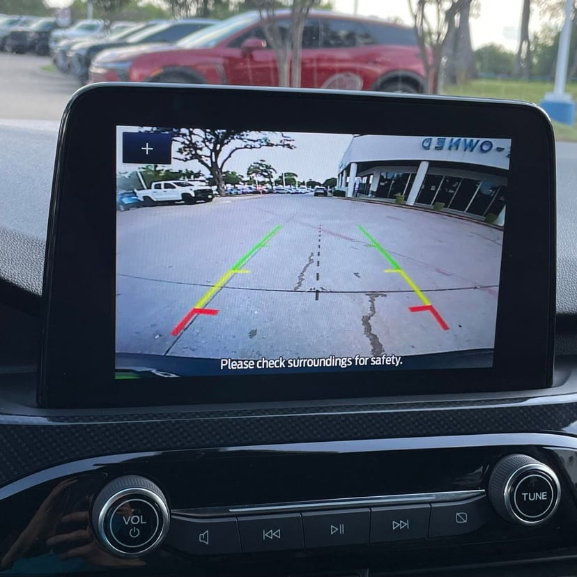 2025 Ford Escape - Image 18