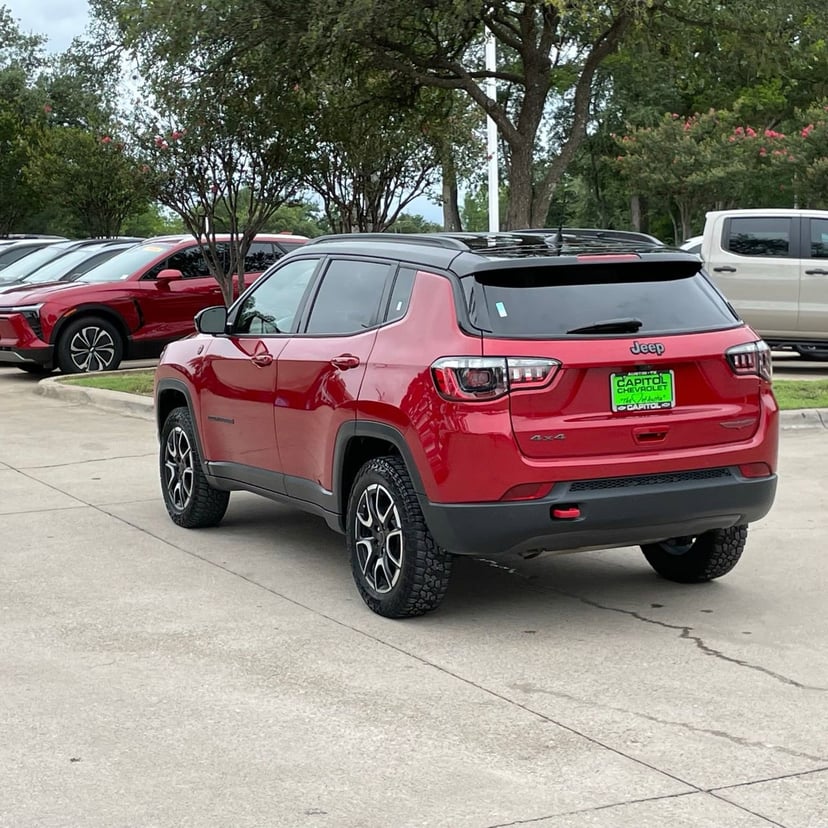 2025 Jeep Compass - Image 2
