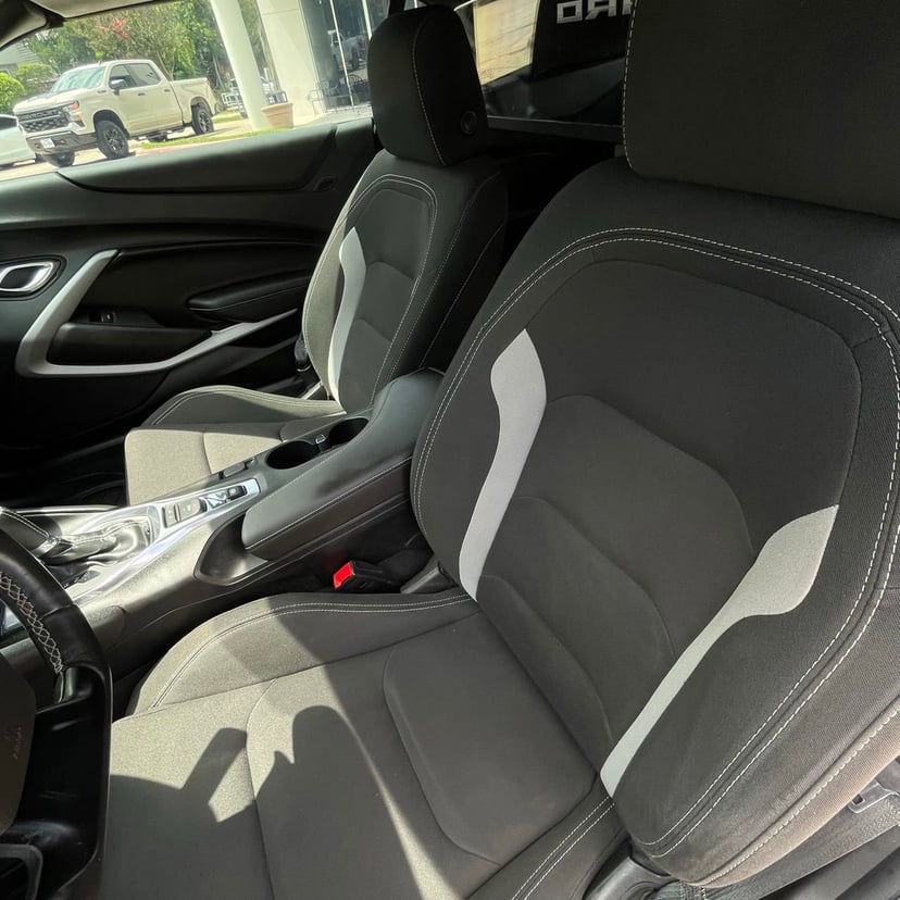 2018 Chevrolet Camaro - Image 21
