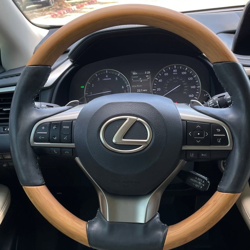 2022 LEXUS RX - Image 13