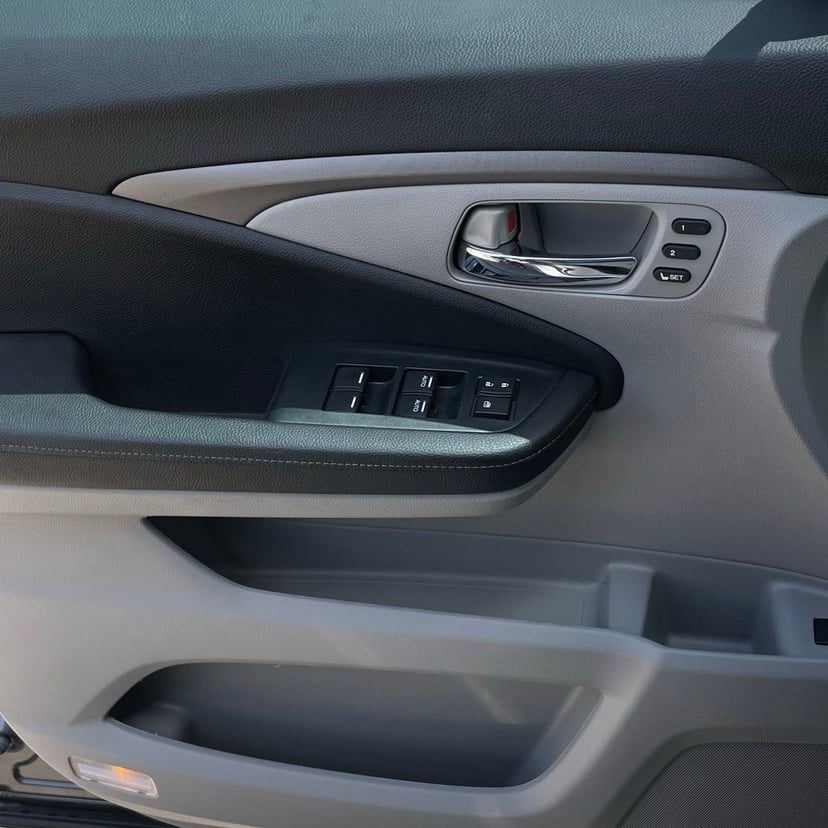 2023 Honda Ridgeline - Image 21