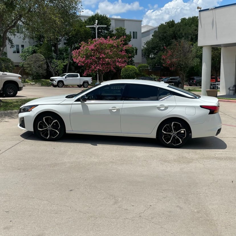 2024 Nissan Altima - Image 3