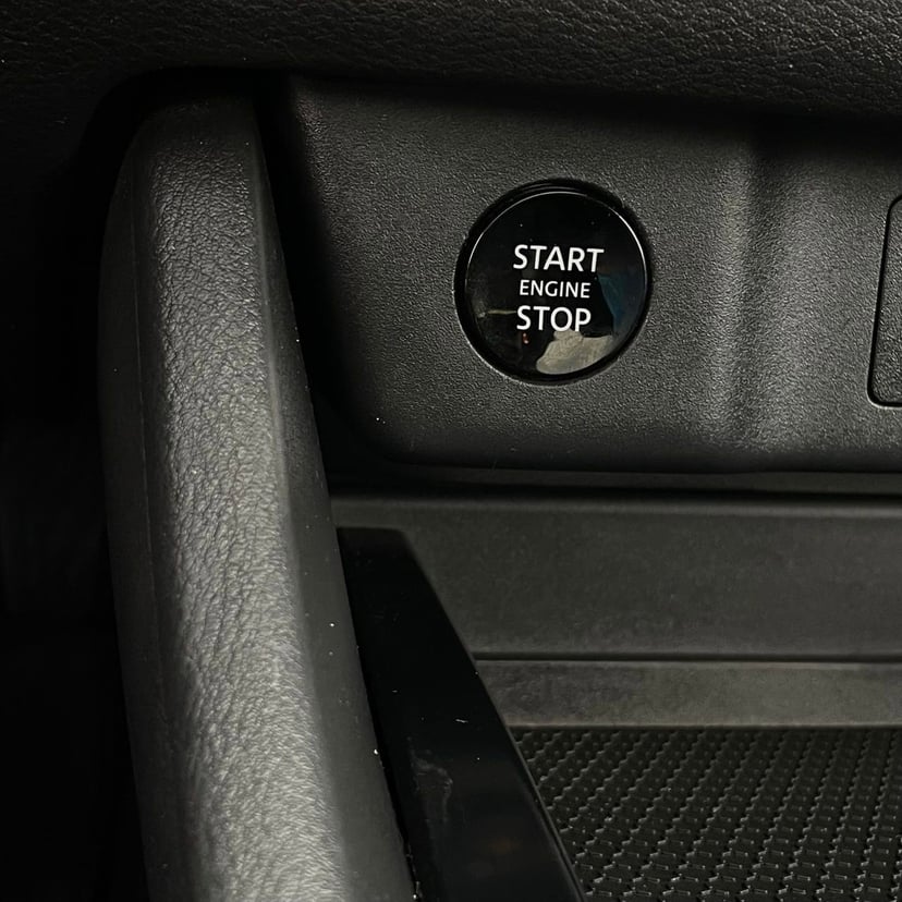 2025 Nissan Rogue - Image 16