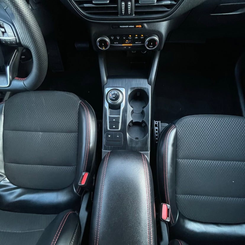 2025 Ford Escape - Image 19