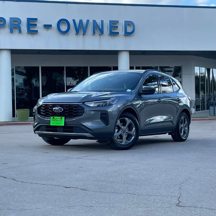 2025 Ford Escape - Image 2