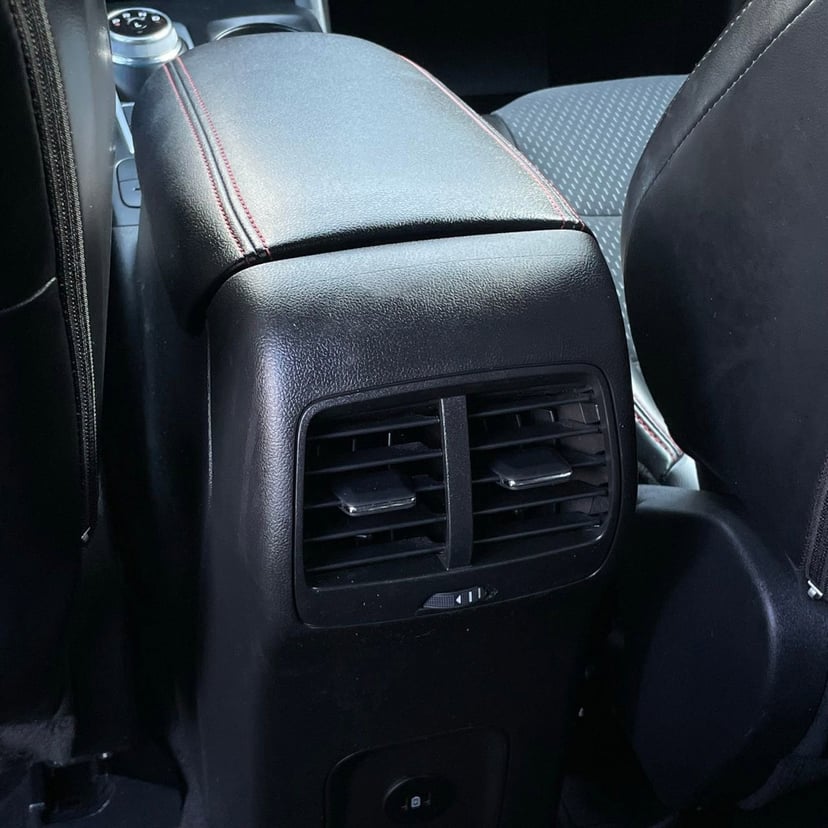 2025 Ford Escape - Image 24