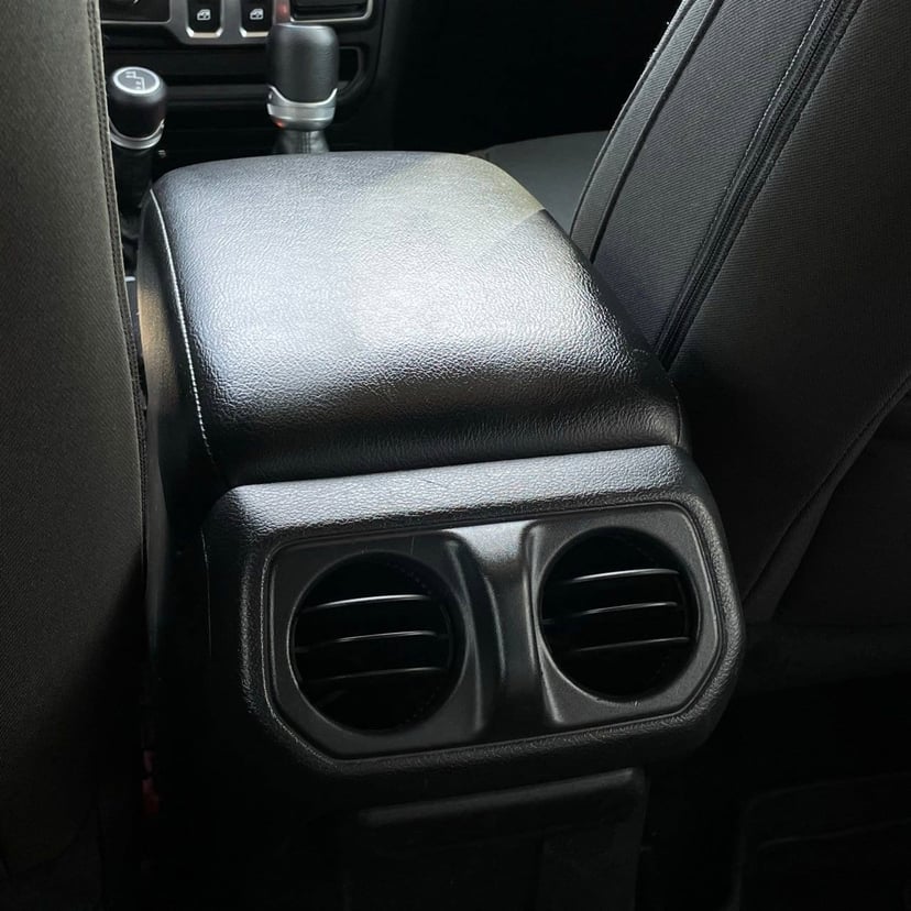 2021 Jeep Wrangler - Image 23