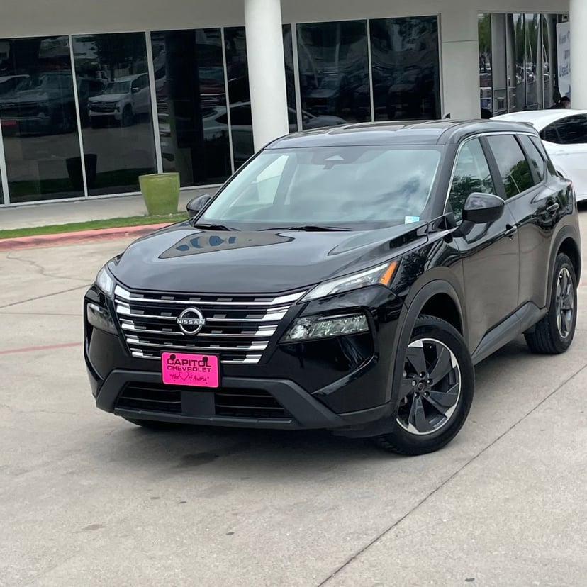 2024 Nissan Rogue - Image 10