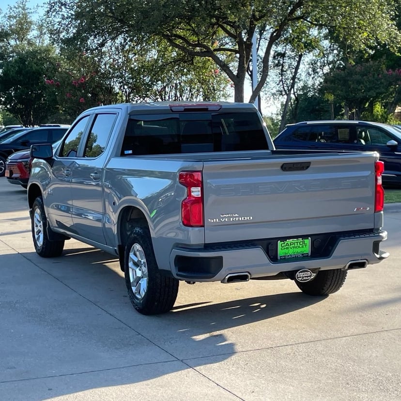 2025 Chevrolet Silverado 1500 - Image 4