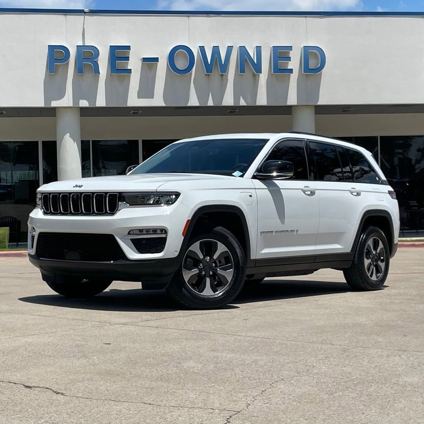 2022 Jeep Grand Cherokee 4xe - Image 2
