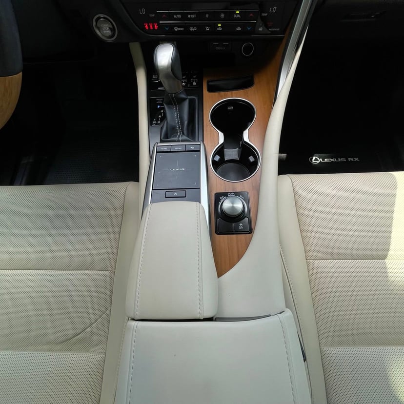 2022 LEXUS RX - Image 20