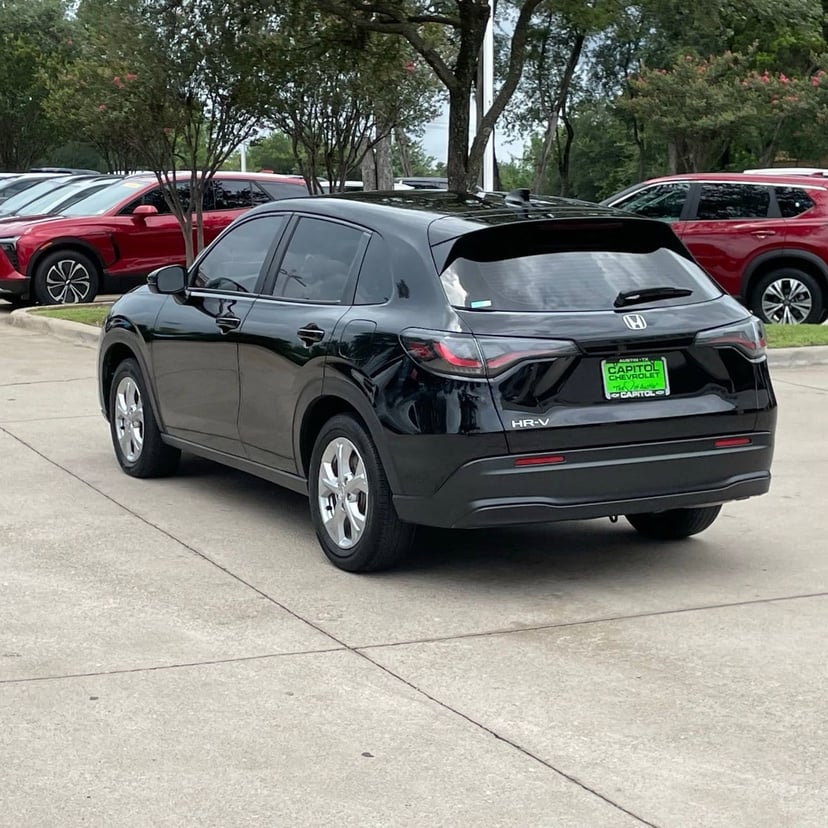 2025 Honda HR-V - Image 4