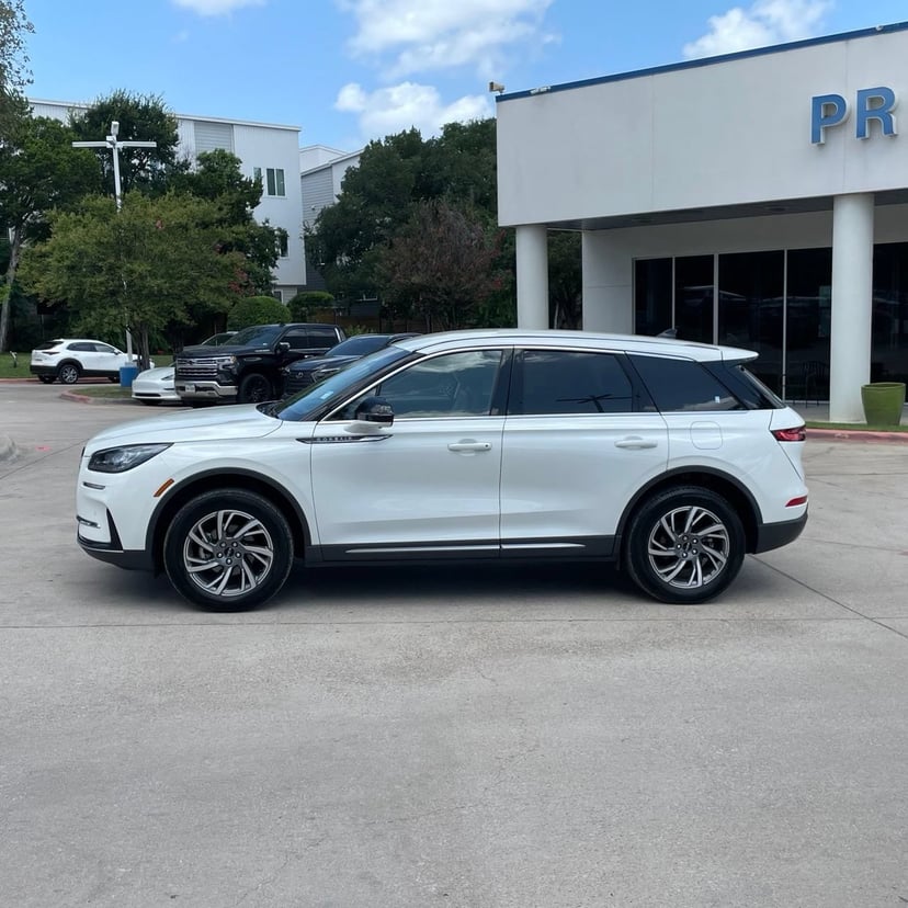 2023 Lincoln Corsair - Image 3