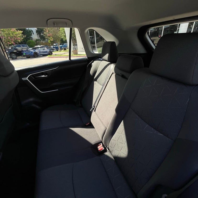 2021 Toyota RAV4 - Image 23