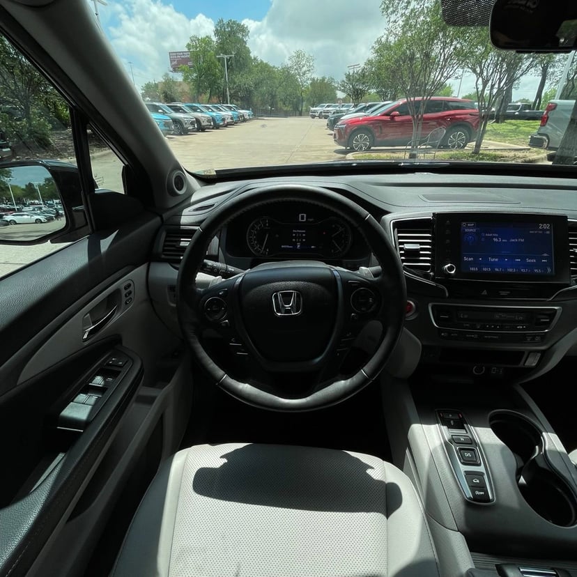 2023 Honda Ridgeline - Image 12