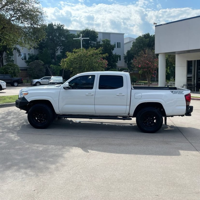 2023 Toyota Tacoma - Image 3