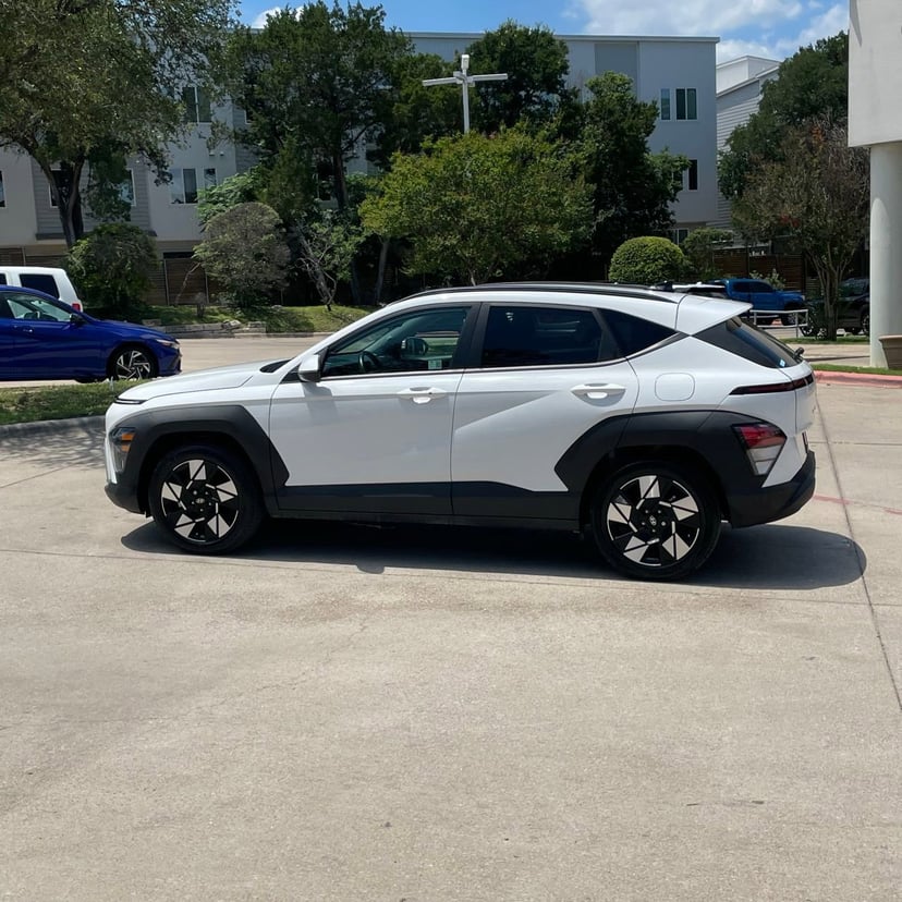 2025 Hyundai Kona - Image 2