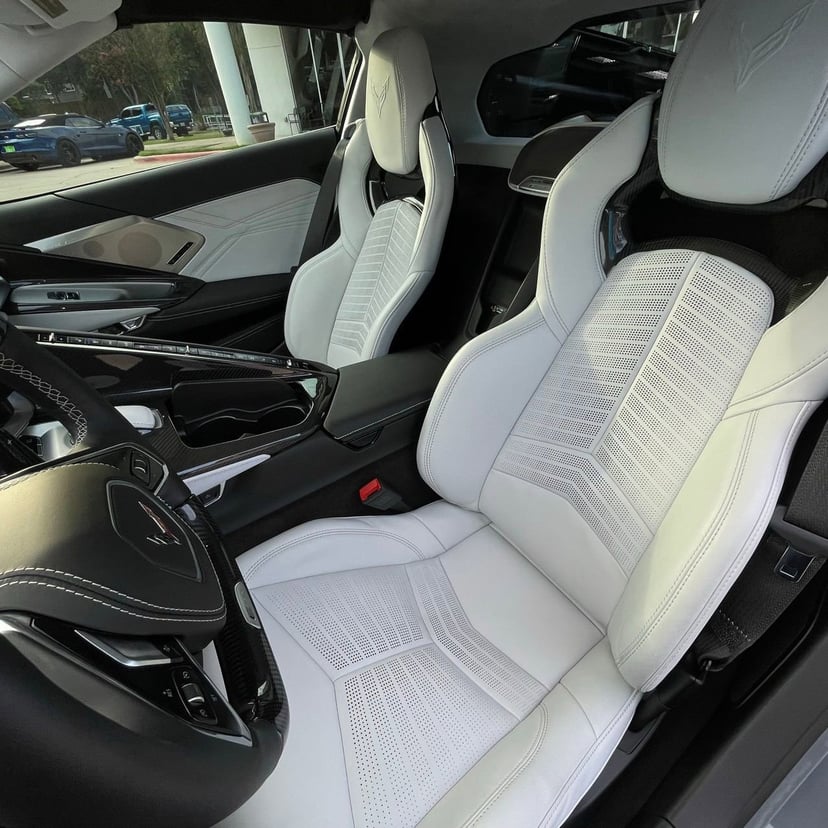 2024 Chevrolet Corvette E-Ray - Image 24