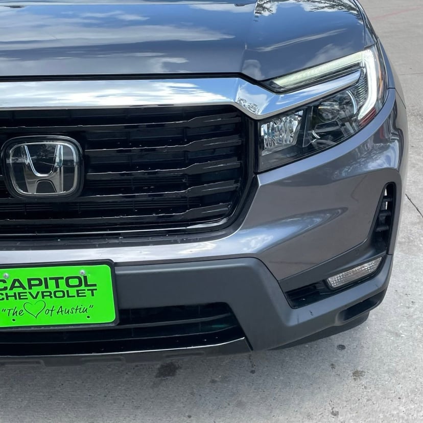2023 Honda Ridgeline - Image 8