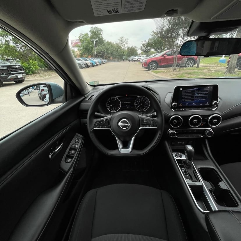 2024 Nissan Sentra - Image 12