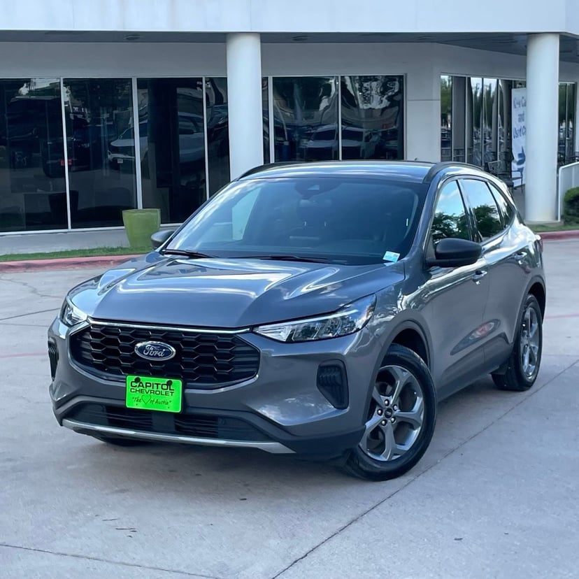 2025 Ford Escape - Image 9