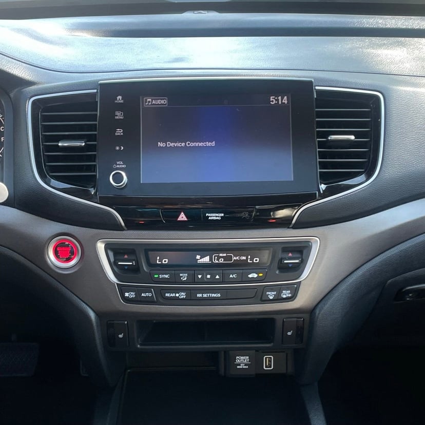 2023 Honda Ridgeline - Image 17