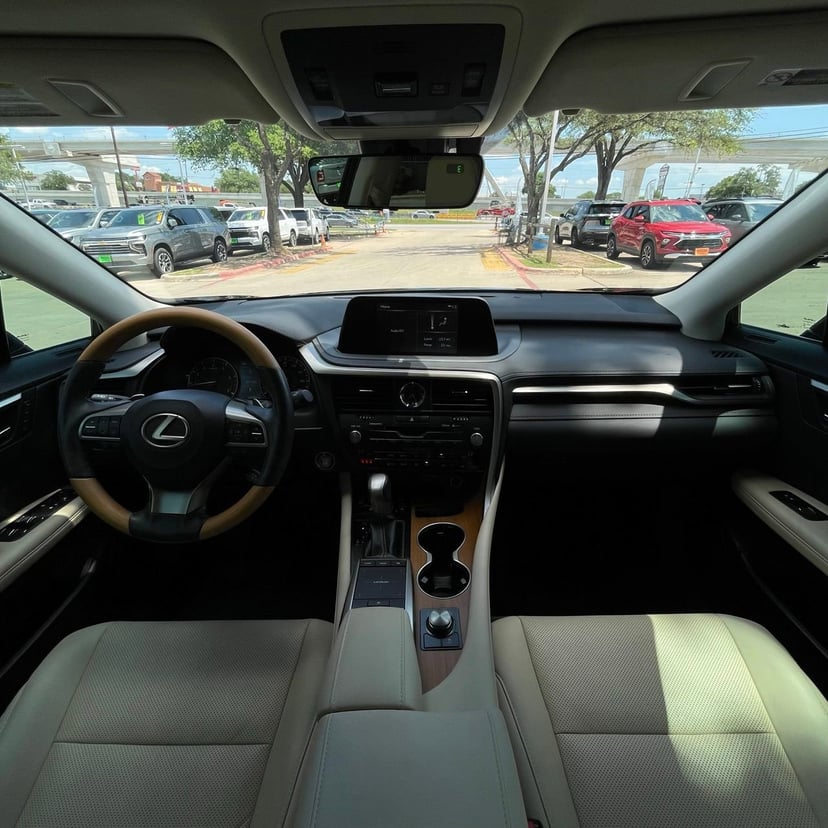 2022 LEXUS RX - Image 11