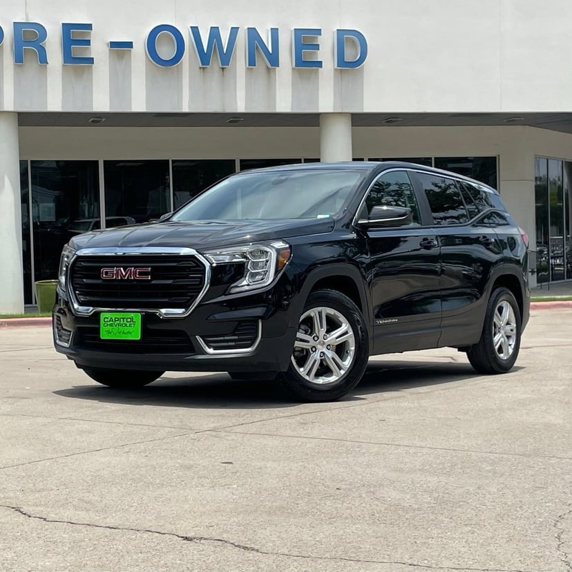 2024 GMC Terrain - Image 2