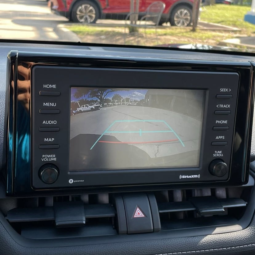 2021 Toyota RAV4 - Image 18