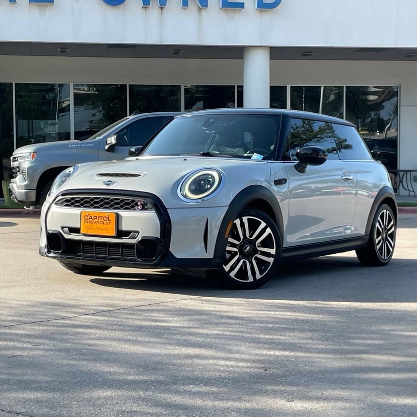 2023 MINI Hardtop - Image 1
