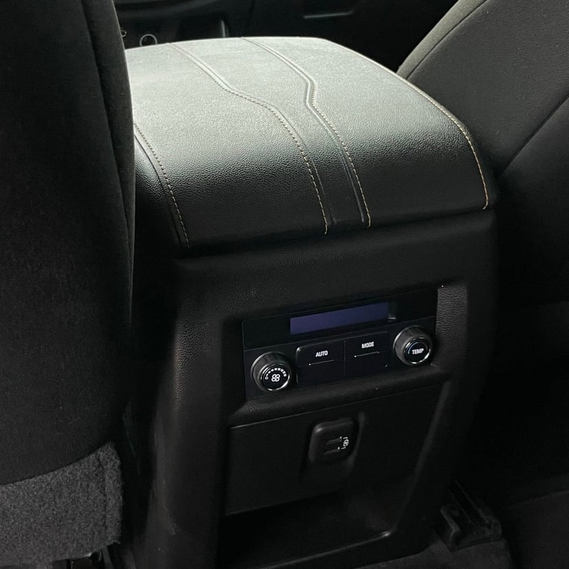 2019 Chevrolet Traverse - Image 25