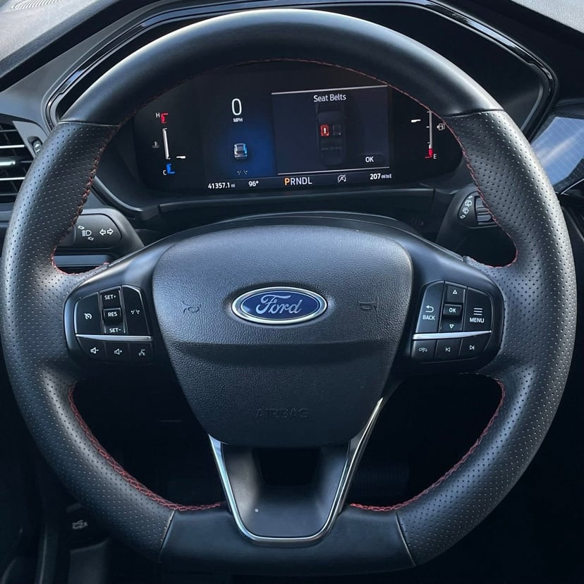 2025 Ford Escape - Image 12