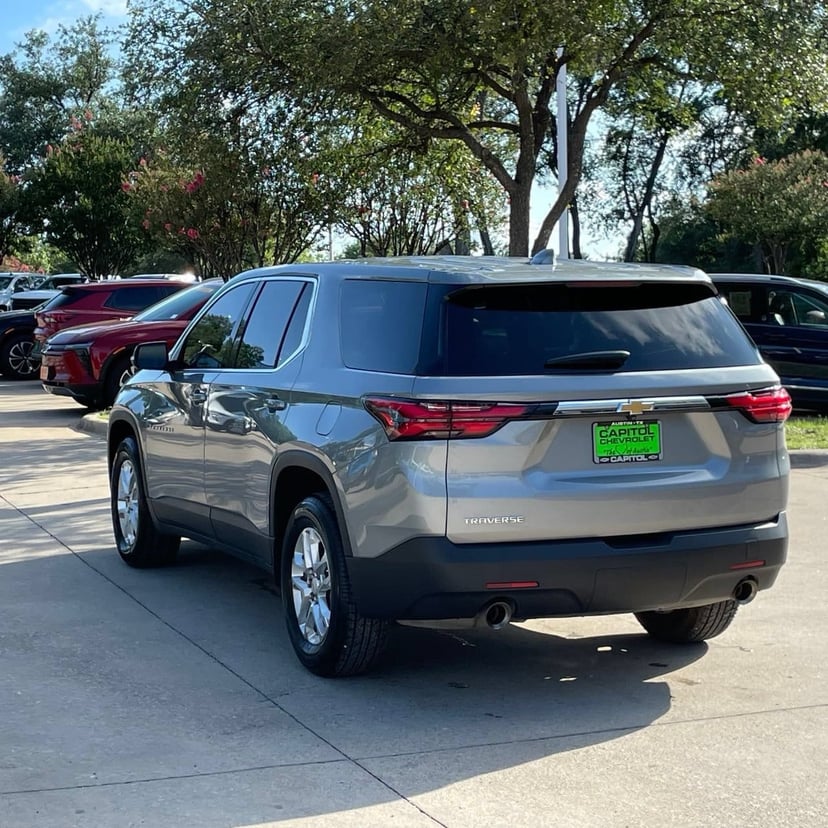 2023 Chevrolet Traverse - Image 4