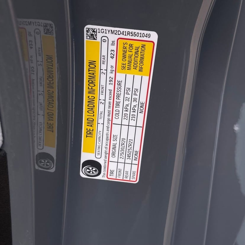 2024 Chevrolet Corvette E-Ray - Image 31