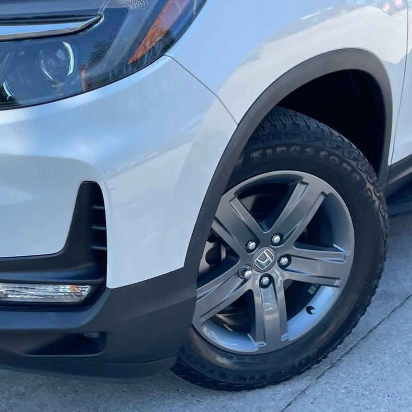 2023 Honda Ridgeline - Image 8