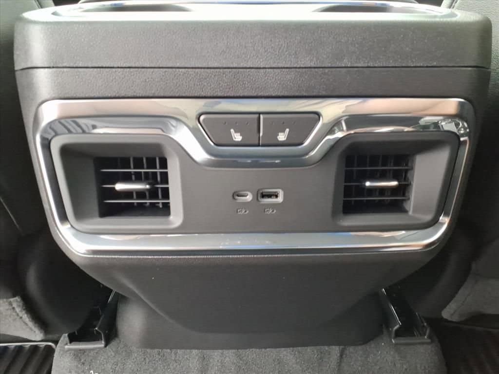 2026 Chevrolet Silverado 1500 - Image 17