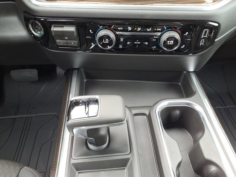 2026 Chevrolet Silverado 1500 - Image 19
