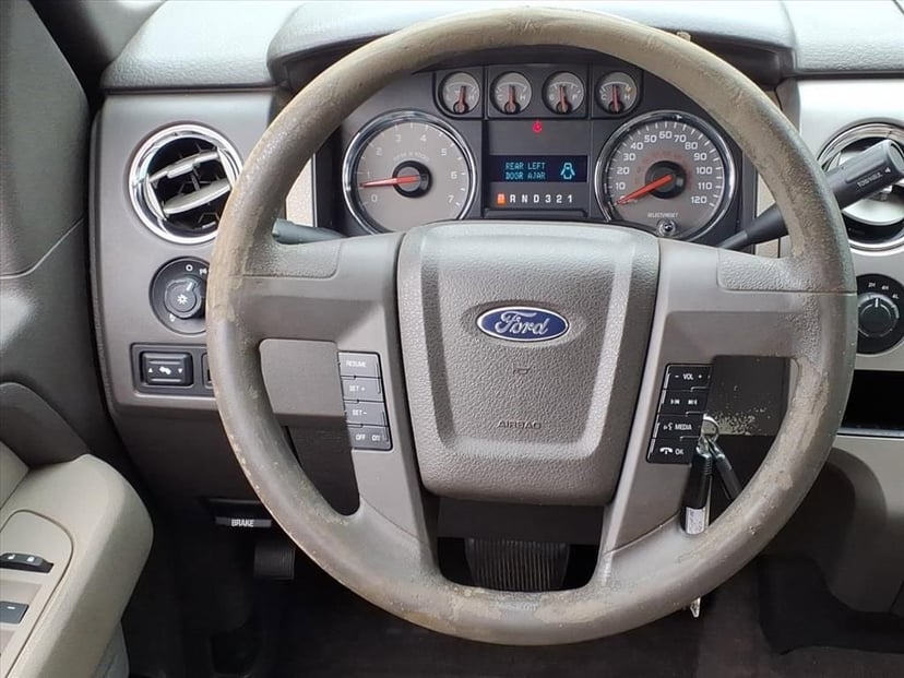 2010 Ford F-150 - Image 26